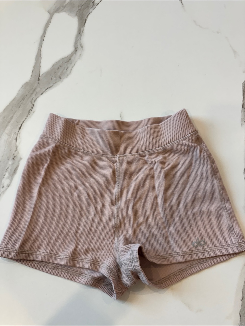 ALO Yoga Waffle Knit High-Waist Shorts — Light Mauve